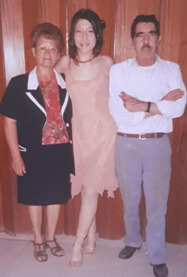 Don Alejandro Cano, esposa e hija. Don Alejandro Cano, esposa e hija.