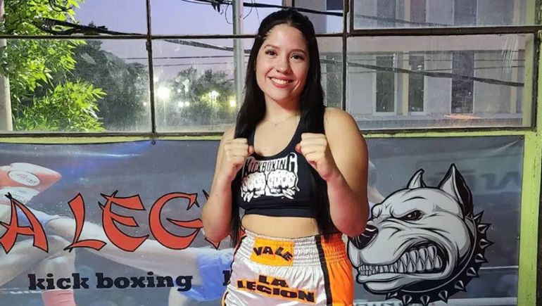 Valentina, la joven policía que se anima al kick boxing: Me hago las uñas, las pestañas y no interfiere en nada
