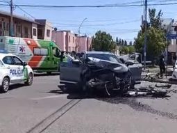 El siniestro ocurrió este mediodía y las conductoras sufrieron heridas.