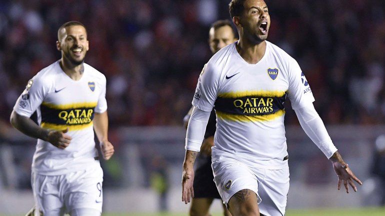 De  Avellaneda a  Madrid, con escala en Colombia