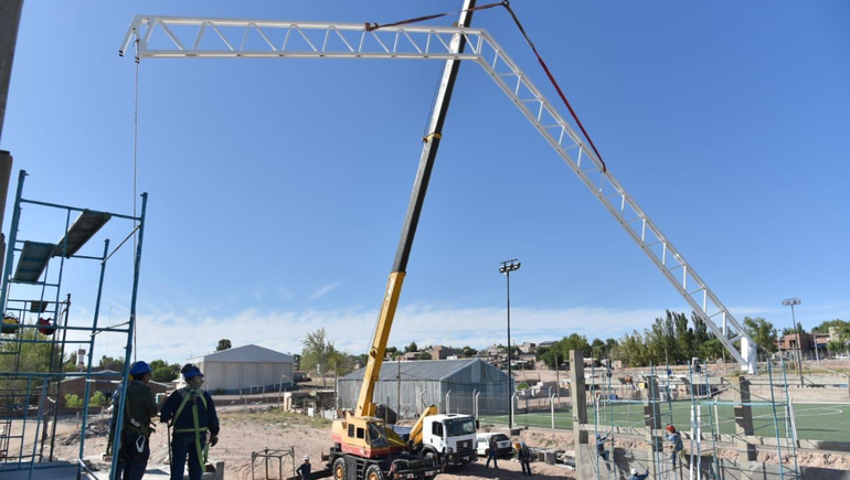 Comienzan a techar el SAF de Parque Industrial que se inaugurará en abril