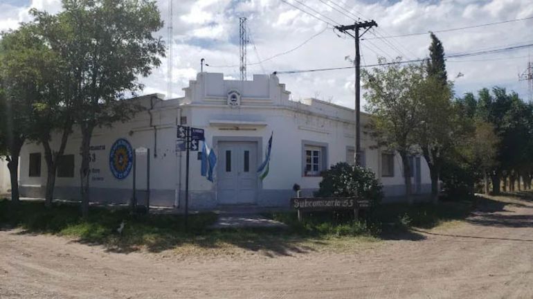 Una docente de un establecimiento educativo de Guardia Mitre denunció a un ex alumno por acoso. 