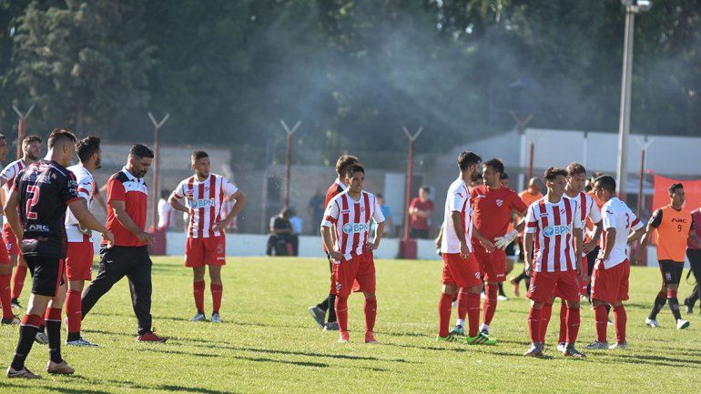 Tocó fondo: el Rojo perdió y quedó último