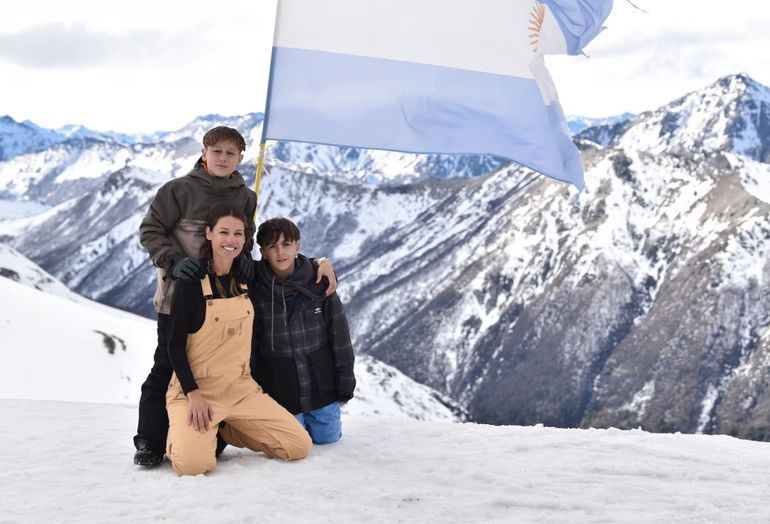 Pampita y sus hijos Pampita y sus hijos