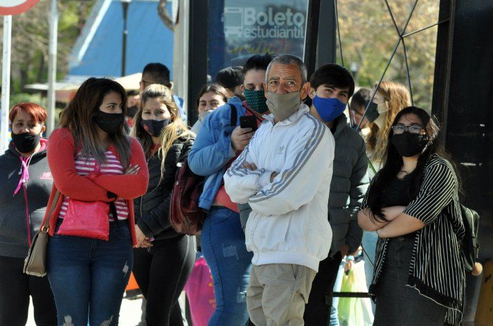 COVID: hubo 221 contagios y cinco muertes en Neuquén