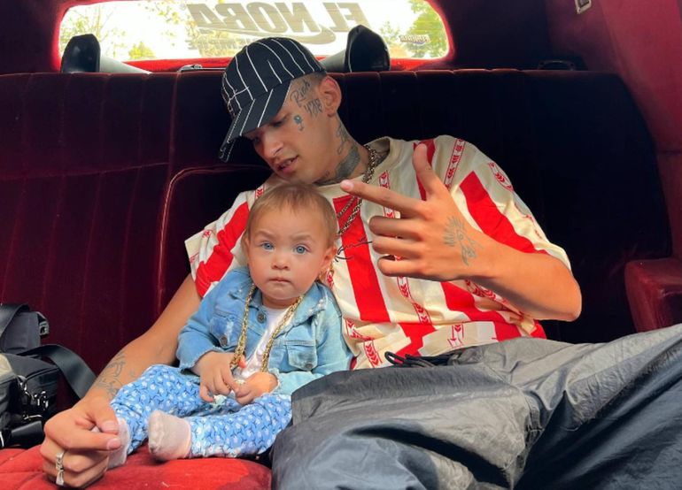 L-Gante y su hija Jamaica.