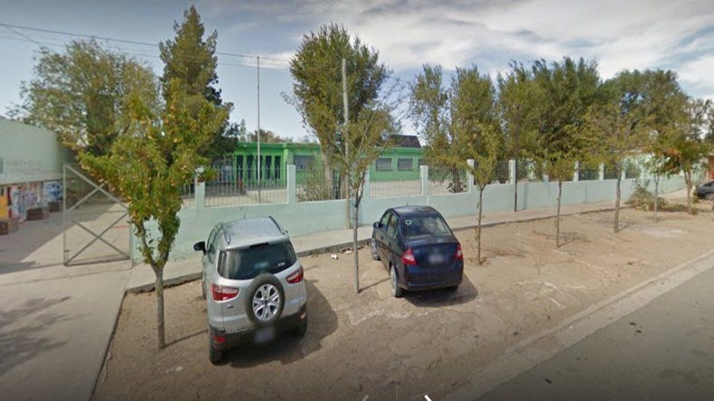 Preocupante déficit: faltan docentes en nueve grados de una escuela de Cutral Co | LM Neuquen Preocupante déficit: faltan docentes en nueve grados de una escuela de Cutral Co