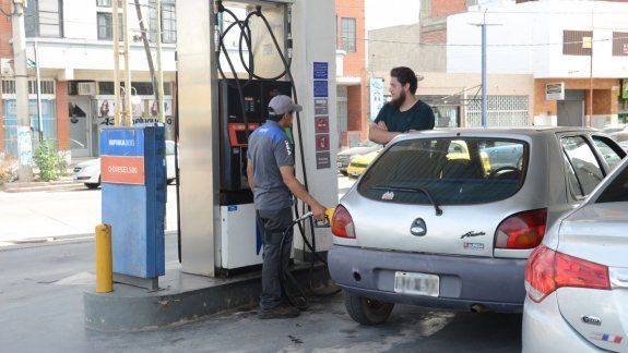 Aumentó la nafta y acumula un 70% de suba en 2018