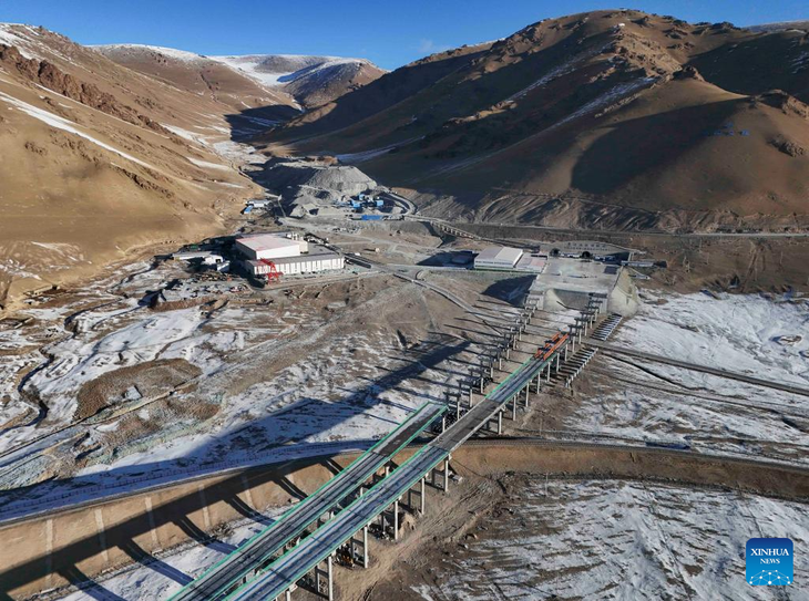 Verano y primavera, los períodos de trabajos más extensos por el rigor del clima a esa altura de la montaña. Verano y primavera, los períodos de trabajos más extensos por el rigor del clima a esa altura de la montaña.