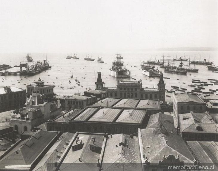 Desde el puerto de Valparaíso (Foto de 1906) se articularon capitales, sociedades anónimas y circuitos comerciales que hicieron de la Patagonia argentina una extensión ganadera orientada al Pacífico.