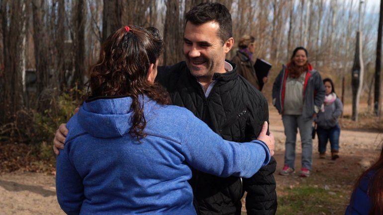 La campaña del Frente de Todos llegó a Senillosa