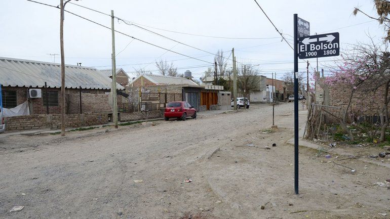 En octubre empezarán a asfaltar 50 cuadras en Confluencia