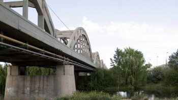 puente carretero viejo