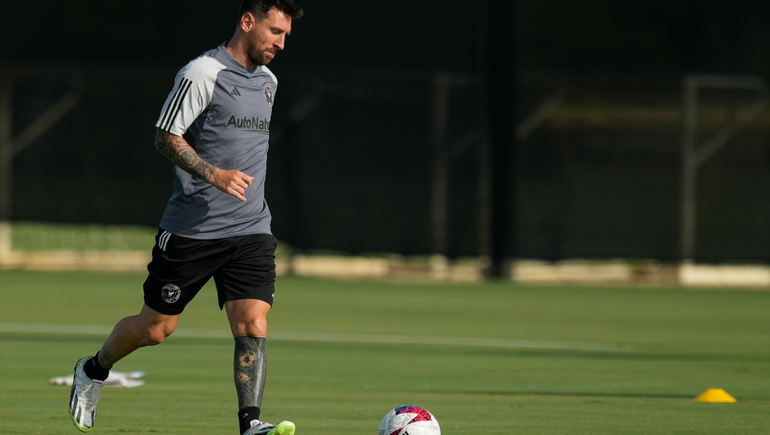 Lionel Messi en el entrenamiento de este lunes por la mañana.&nbsp;