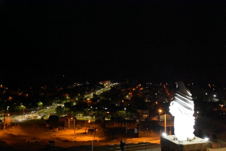 Chos Malal prepara su Cristo en el punto más alto de la ciudad