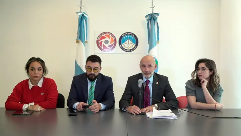 La fiscalía de Delitos Económicos está a cargo de la invetigación de los manejos de la Cooperativa Viento Sur y otras organizaciones sociales. La fiscalía de Delitos Económicos está a cargo de la invetigación de los manejos de la Cooperativa Viento Sur y otras organizaciones sociales.