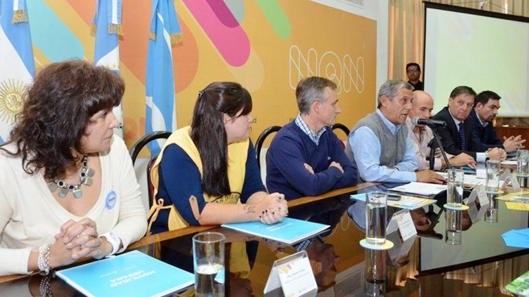 Quiroga lanzó ayer la campaña vial Neuquén