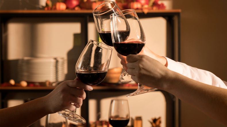 El consumo per cápita de vino en Argentina es hoy casi la mitad del que registraba en 2005. | LM Neuquen El consumo per cápita de vino en Argentina es hoy casi la mitad del que registraba en 2005.
