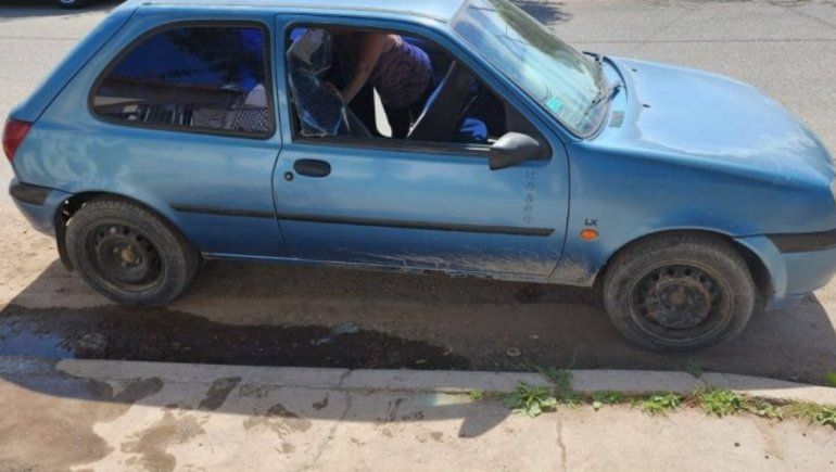 Les robaron la documentación en Centenario y apareció en un tacho en Neuquén