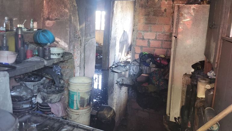 La vivienda sufrió cuantiosas pérdidas de muebles