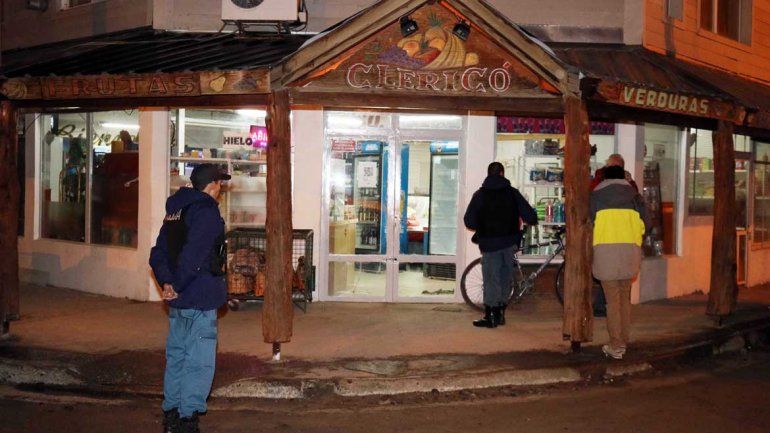 Atraparon a dos menores por por robo en Junín