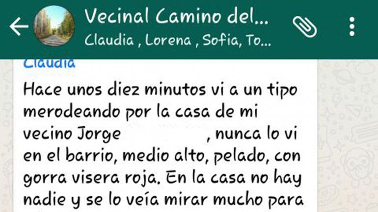 Uno de los habituales intercambios entre vecinos de un barrio de Plottier.