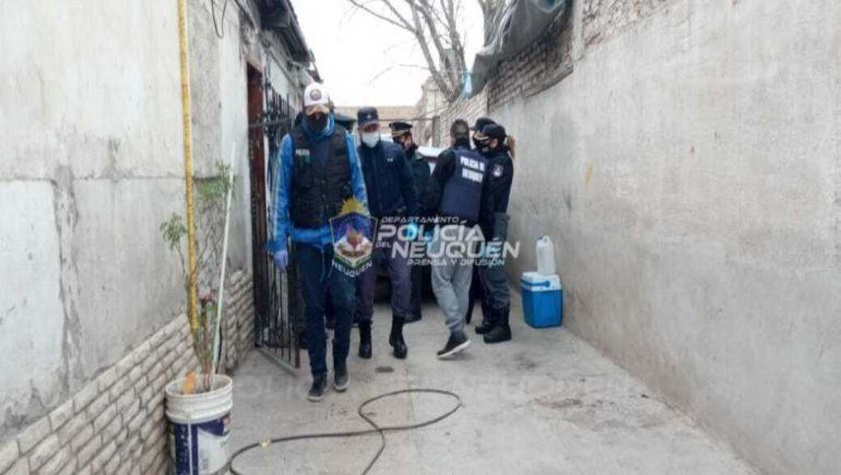 La Policía realizó cinco exitosos allanamientos en el Este de Neuquén capital.