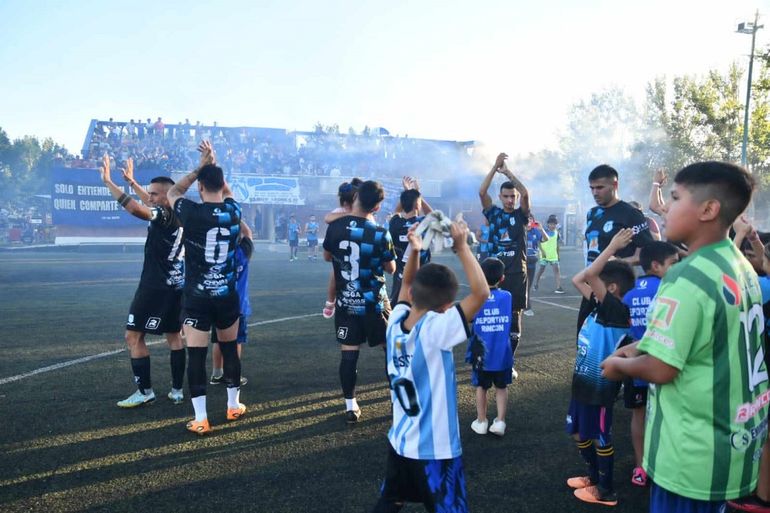 Deportivo Rincón le agradece a su público el apoyo en el comienzo de las semifinales. Foto: gentileza prensa Rincón 