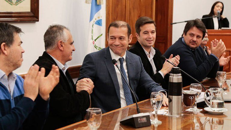 Gutiérrez salió a respaldar con $10 millones a la UNCo