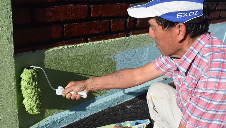 La historia del pintor de casas que vivió su infancia trabajando como minero