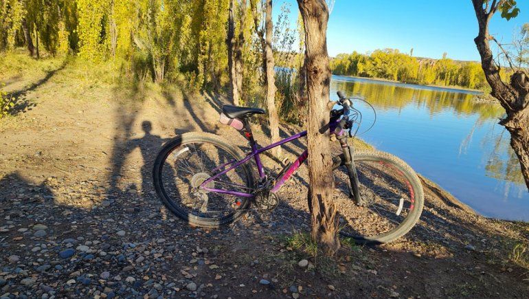 Fueron a tomar mates y tres tipos armados les robaron las bicis