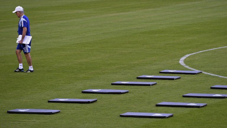 Durante dos días velan en la AFA los restos de Alejandro Sabella