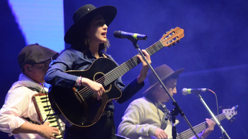 sele vera - fiesta confluencia parque central