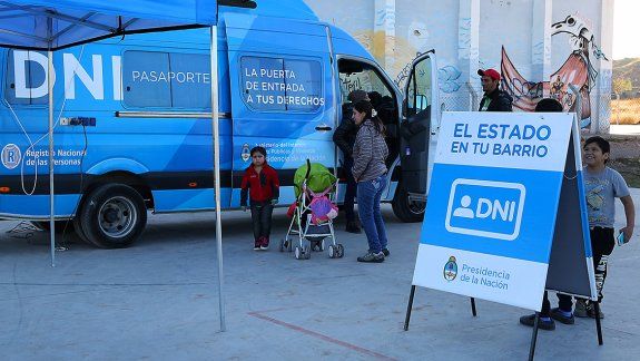 Baja el nivel de burocracia del Estado neuquino