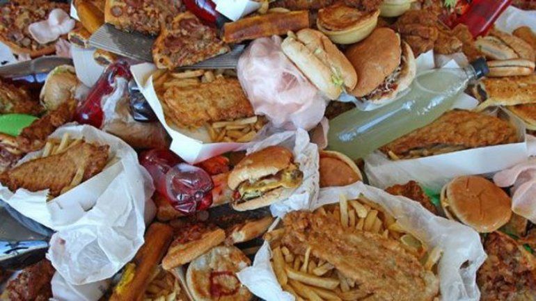 Cada año se desperdician 16 millones de toneladas de comida en el país