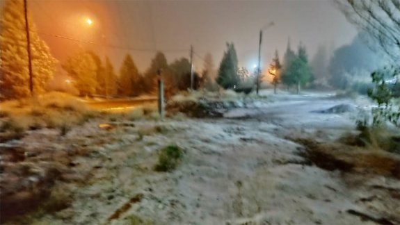 Cuándo podrían caer copos de nieve en Neuquén capital