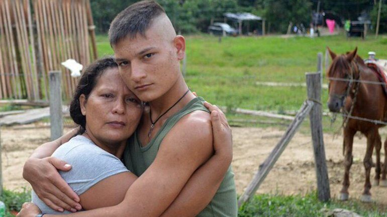 Con 16 años, se fugó de las FARC y está con su familia