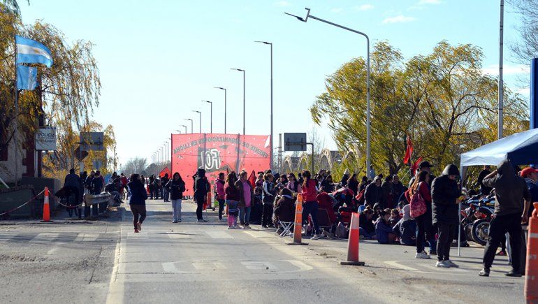 Corte en el puente carretero Cipolletti - Neuquén: a qué hora y cómo será