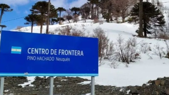 Paso Internacional Pino Hachado cerrado.