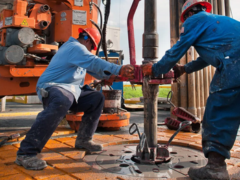 Los salarios en la Patagonia superan los promedios nacionales por la alta especialización requerida en Vaca Muerta.