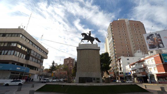 Femicidio en Villa: varones marcharán el lunes en el Monumento