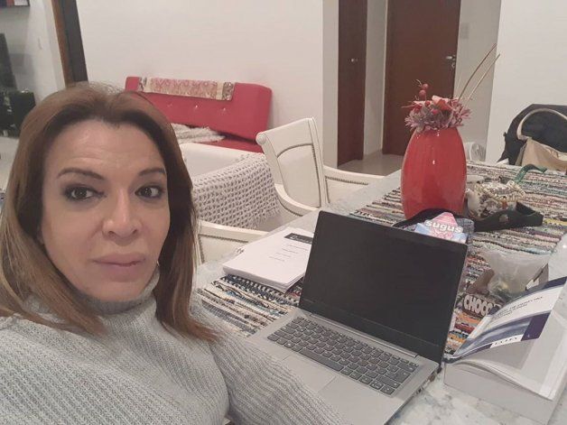 Lizy Tagliani avanza en sus estudios de abogacía con apoyo de Fernando Burlando