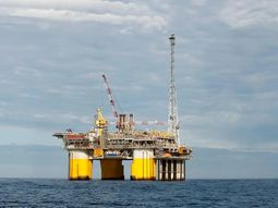 La petrolera noruega Equinor y sus socios detectaron un nuevo reservorio de petróleo en el Mar del Norte. La petrolera noruega Equinor y sus socios detectaron un nuevo reservorio de petróleo en el Mar del Norte.