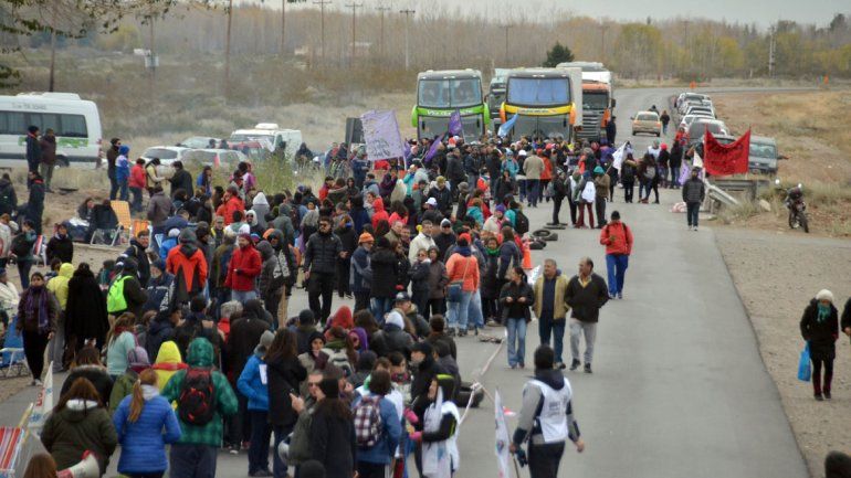 En imágenes: así fue el corte de ATEN en la ruta 22