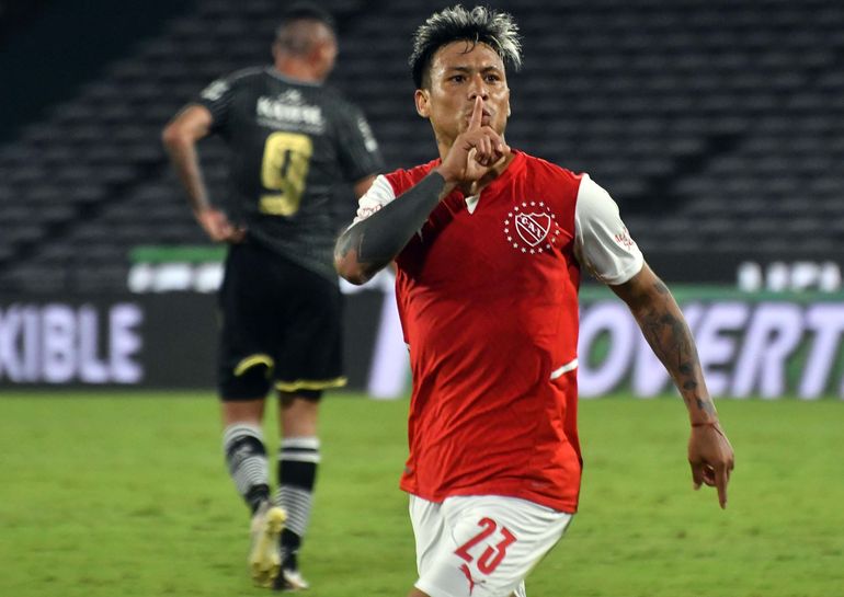 El Drama y la pesadilla detrás del feo gesto de una figura del Rojo