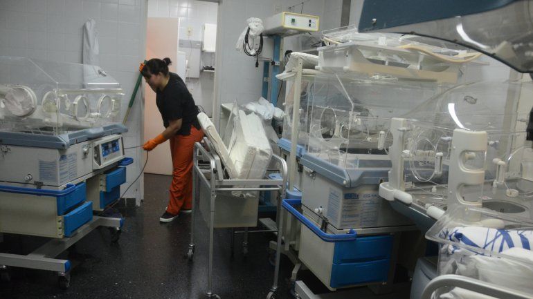 Los pacientes fueron atendidos en el pasillo y luego derivados a otras áreas del hospital.