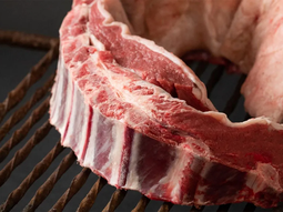 La Justicia avala la entrada de carne con hueso a la Patagonia. La Justicia avala la entrada de carne con hueso a la Patagonia.