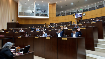 La Legislatura sancionó por mayoría los tres presupuestos 2026. La Legislatura sancionó por mayoría los tres presupuestos 2026.