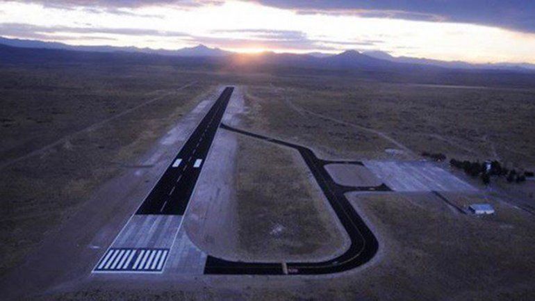 Presentaron un proyecto para que haya vuelos regulares entre Zapala y Buenos Aires