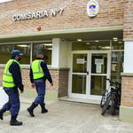 ¿Vos qué sos, nene o nena?, le dijo un hombre a un niño de 8 años y luego lo ahorcó: quedó detenido. | LM Neuquen ¿Vos qué sos, nene o nena?, le dijo un hombre a un niño de 8 años y luego lo ahorcó: quedó detenido.